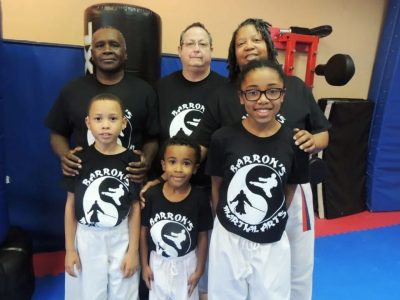 barrons-martial-arts-site-images_family-karate-classes-4